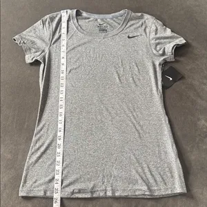 Nike Women’s Gray Dri-Fit Training T-Shirt Short Sleeve 453181-091 Size S NWT thumbnail 8