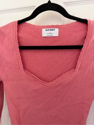 Old Navy Dried Rose Sweetheart Long Sleeve Knit Long Sleeve Size Medium thumbnail 2