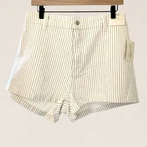 Universal Thread‎ Womens High Rise Sailor Shorts Cream Pinstripe Size 4 NWT thumbnail 3