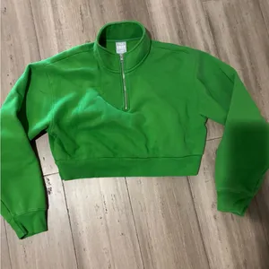 aritzia tna cropped sweatshirt 1/2 zip sweatshirt thumbnail 1