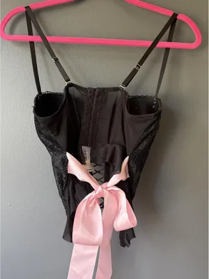 Adult Large Black Lace Bow Corset with Pink Satin Bow thumbnail 3