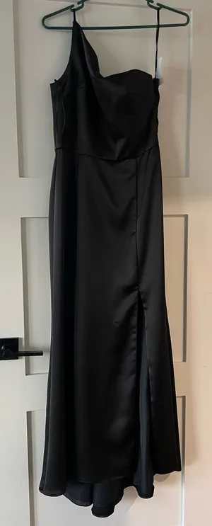 Black Dress Size 8 thumbnail 1
