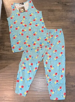 NWT Ready Set Bed Floral PJ Set Red Size L thumbnail 1