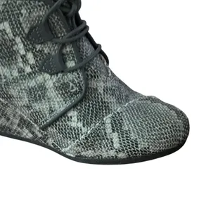 TOMS Boots Womens Sz 8.5 Gray Snake Print Wedge Ankle Lace Up Booties Minimalist thumbnail 10