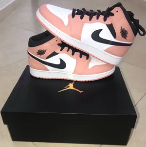 Nike Jordan Pink Air Jordans thumbnail 1
