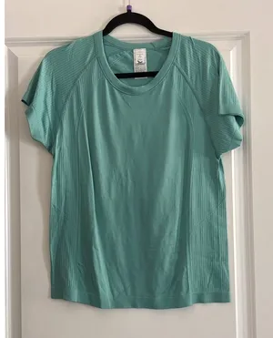 Old Navy Active Go-Dry Fluid Seamless T-Shirt Teal Women's XL‎ thumbnail 1