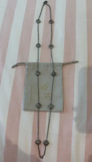 Kendra Scott Necklace thumbnail 1