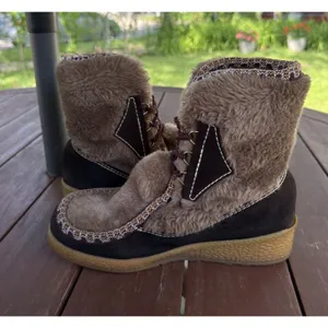 Vintage Snowland Faux Fur Suede Boots Sherpa Lined Lace Up Retro Winter Size 7 thumbnail 5