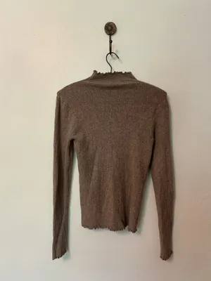 Mystree Boutique Long Sleeve Brown Sweater w/ Lettuce Hems thumbnail 2