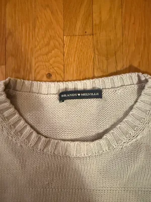 Brandy Melville Crewneck Sweatshirt thumbnail 4