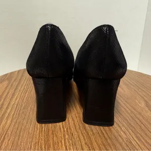 Stuart Weitzman Snakeskin-Like Print Leather Vintage Black Comfort Pumps thumbnail 4