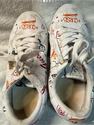 GUESS White Sneakers with Multicolor Graffiti Accents women thumbnail 2