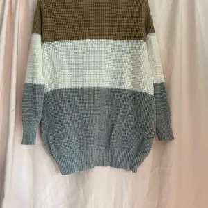 Gray and White Chunky Knit Cardigan Sweater thumbnail 3
