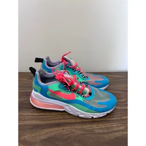 Nike Air Max 270 React Hyper Jade Frosted Spruce Blue Pink AT6174-300 Womens 7.5 thumbnail 3