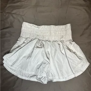 FP Movement The Way Home Skort Women’s L Ivory Athletic Running Skirt EUC thumbnail 5