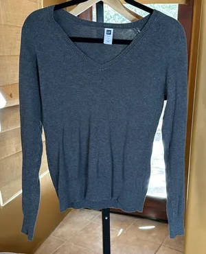 Gap Factory Cotton Essential V-neck Gray Sweater Size Small thumbnail 1