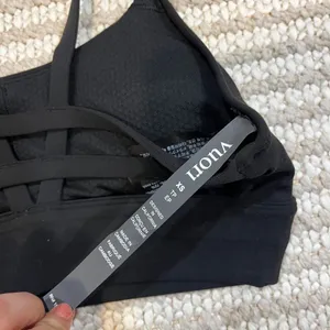 Vuori Women's Yosemite Sports Bra thumbnail 5