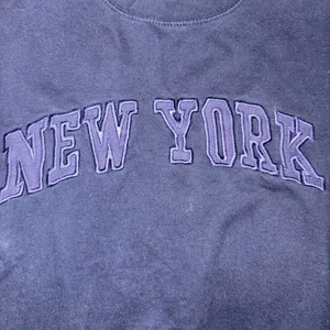 New York Popular crewneck sweatshirt with 'NEW YORK thumbnail 6