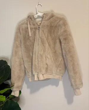 Women's Cream Plush Teddy Jacket with Hood Athleta size medium thumbnail 1