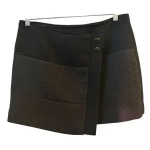 CAbi Women's Black Wrap‎ Skirt Size M Short Quilted Asymmetric Casual thumbnail 1