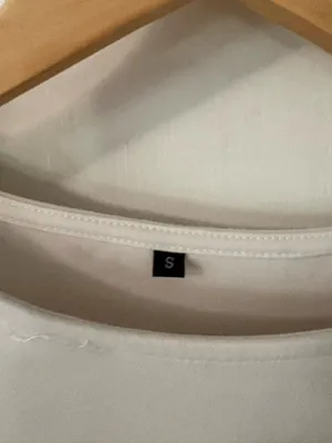 Amazon White T-Shirt thumbnail 3