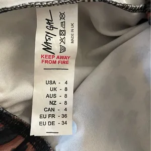 Nasty‎ Gal Leopard Print Flare Pants - Size 4 thumbnail 4