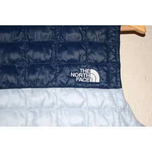 The North Face ThermoBall Eco Puffer Vest Womens M Blue Excellent Quilted Zip thumbnail 4