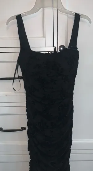 Sleeveless Windsor black mini dress thumbnail 1