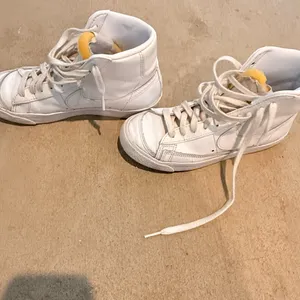 Nike White and Yellow High-Top Athletic Shoes thumbnail 10