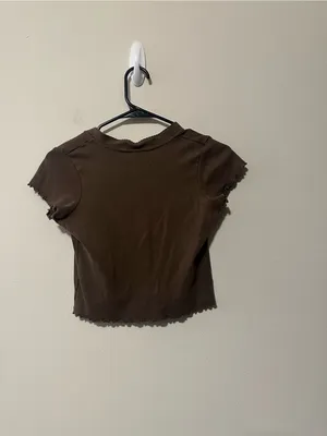 Brandy Melville Paige ruffle crop short sleeve shirt brown one size thumbnail 3