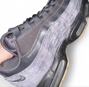 Men’s Nike Size 8 Air Max 95 SE Grey Trainers thumbnail 4