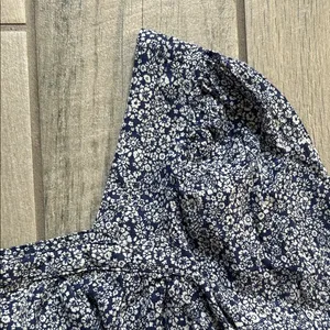 Universal Threads Navy Floral Blouse thumbnail 3