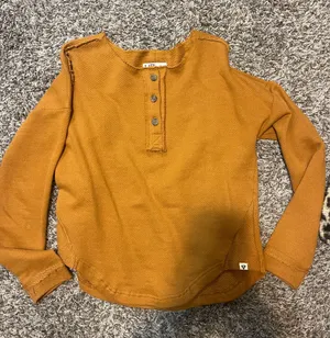Liv Henley long sleeve thumbnail 2