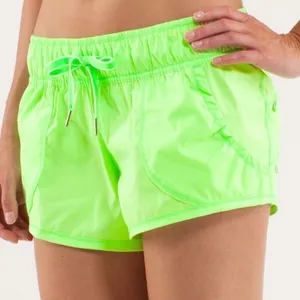 Lululemon Work It Out Shorts Zippy Green Neon Low Waist Workout Gym Size 8 thumbnail 1