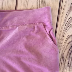 Juicy Couture Dewberry Pink Velour Rhinestone Short Zip Hoodie Set thumbnail 10
