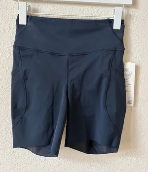 Lululemon Fast and Free HR Short 6" Inseam Pockets True Navy Size 6 Run Sporty thumbnail 1