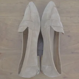 EXPRESS Tan Suede Pointed Toe Flats Size 9 thumbnail 9