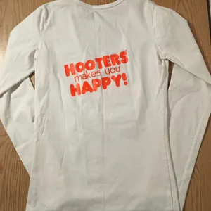 B71 #8 Hooters Girl Worn Uniform Super Sexy V-Neck Long Sleeve Shirt Size Small thumbnail 6