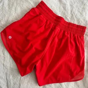 Lululemon Hotty Hot 4” Shorts thumbnail 2