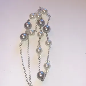 Vintage Silver Tone Chain With Gray & White Faux Pearl Necklace thumbnail 4