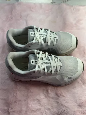 On Running White Cloudrunner Women's Athletic Shoes c129 Size undefined thumbnail 3