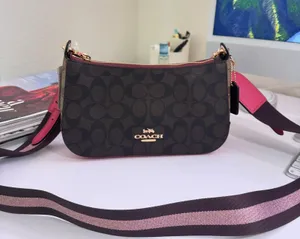 Coach Jen Baguette In Blocked Signature Canvas c6825 thumbnail 1