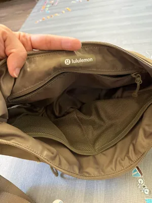 Lululemon olive green slouchy sling bag 6L thumbnail 5