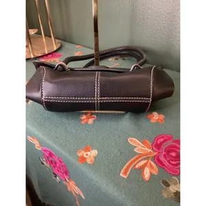 Black Pebbled‎ Shoulder Bag White Contrast Stitching Flap Top Handbag thumbnail 5