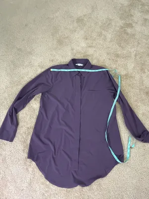 Athleta Purple Long Sleeve Button Front Shirt Size M Lightweight Travel Top thumbnail 3