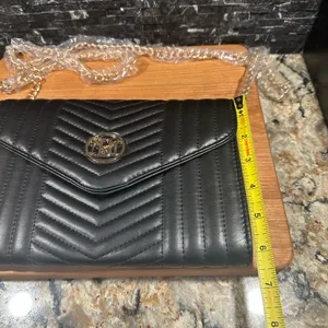 Badgley Mischka Black Quilted Purse Vegan Leather Gold Chain Cross Body Bag NWT thumbnail 3