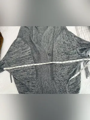 Lululemon Women's Breeze Easy Cardigan Wrap Sweater Gray Size XS / S Oversized thumbnail 8
