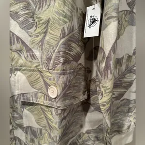 NWT Disney Parks Tropical Polynesian Resort Spirit Jersey Button Up S thumbnail 4