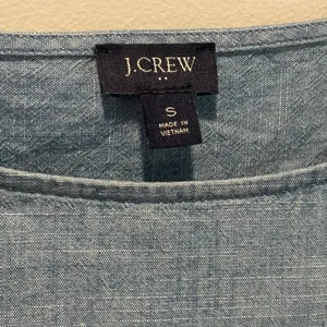J. Crew Factory Chambray Long Sleeve Popover Shirt - size Small thumbnail 3