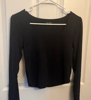 Aerie OFFLINE Black Long Sleeve Scoop Neck Active Top thumbnail 1